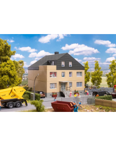 H0 Meerfamiliehuis Faller 130755