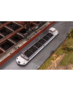 H0 Rivier vrachtschip Faller 131018
