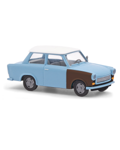 H0 Trabant P601 Limo met gerepareerd spatbord Busch 53112