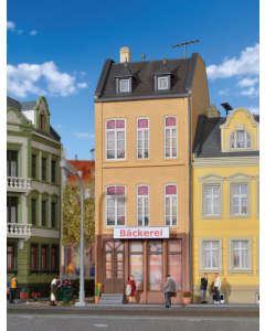 H0 Stadthaus ijssalon/bakkerij in Düsseldorf Kibri 38393