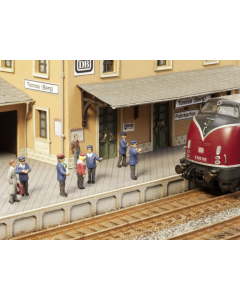 H0 Op het perron, 6 figuren met geluid Noch 12800