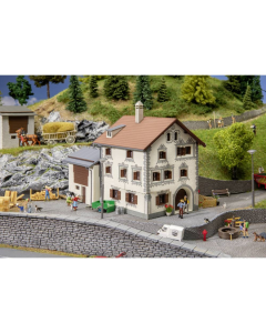 H0 Bündnerhaus Bergün Faller 130632