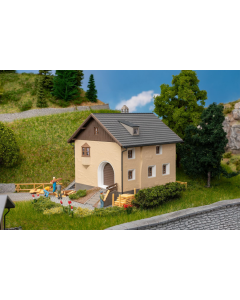 H0 Klein woonhuis Engadiner Faller 130633