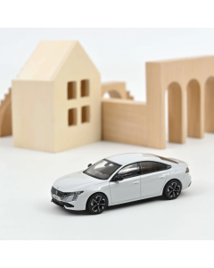 1/43 Peugeot 508 GT Hybrid 2023 Okenite White Norev 475832