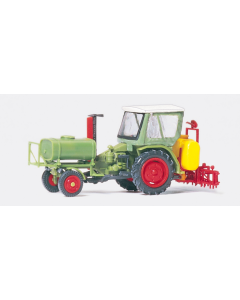 H0 Traktor + sproeier Preiser 17933