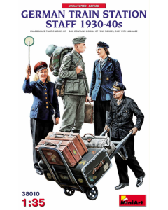 1/35 German Train Station Staff 1930-40s MiniArt 38010