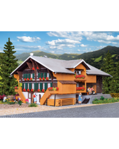 H0 Simmental boerderij Kibri 38807