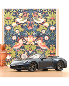 1/18 Porsche 911 Carrera Cabriolet 2025 Yachting blue metallic Norev 187180