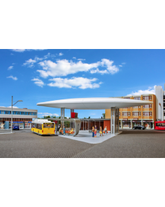 H0 Modern busstation hoofdgebouw met bushalte inclusief LED verlichting Kibri 39006