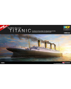 1/400 RMS Titanic met voorgekleurde onderdelen Academy 14215