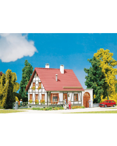 N Vakwerkhuis met garage Faller 232215
