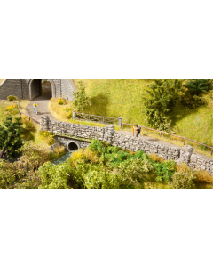 H0 Garden wall, natuurstenen muur Noch 13172