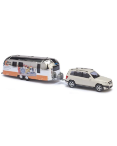 H0 MB GLK met Amerikaanse caravan 'Sersa' Busch 49760