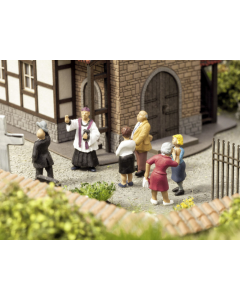 H0 Bij de kerk, 6 figuren met geluid Noch 12860