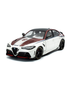 1/18 Alfa Romeo Giulia GTA-M, Bianco i Rosso '23 Solido 1806907