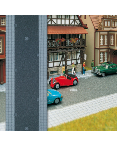 N Asfaltweg met trottoir, 100 x 6,6 cm Busch 8138