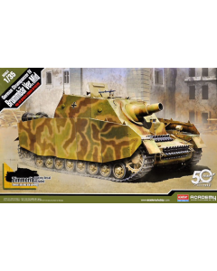 1/35  Sturmpanzer  IV  Brummbaer Academy 13525