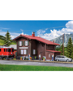 H0 Station Davos-Monstein inclusief startset huisverlichting, functionele kit Kibri 39493