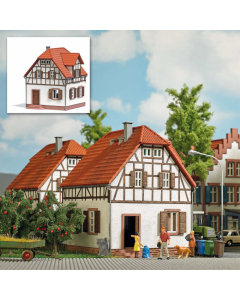 H0 Arbeidershuis Busch 1672
