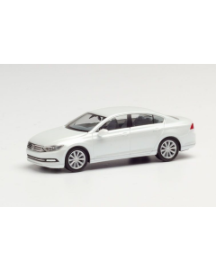 OUTLET - H0 VW Passat Limousine, wit metallic - Herpa 038416-002 Herpa 038416002