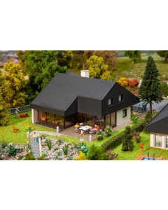 H0 Architectenhuis met platendak Faller 130643
