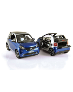 1/18 Smart Fortwo Year 2015, zilver/blauw metallic Norev 183438