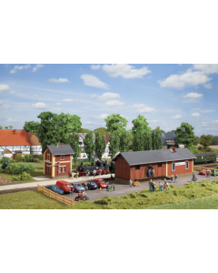 H0 Station + waterhuis / Bahnhof Steinbach + Wasserhaus Auhagen 11435