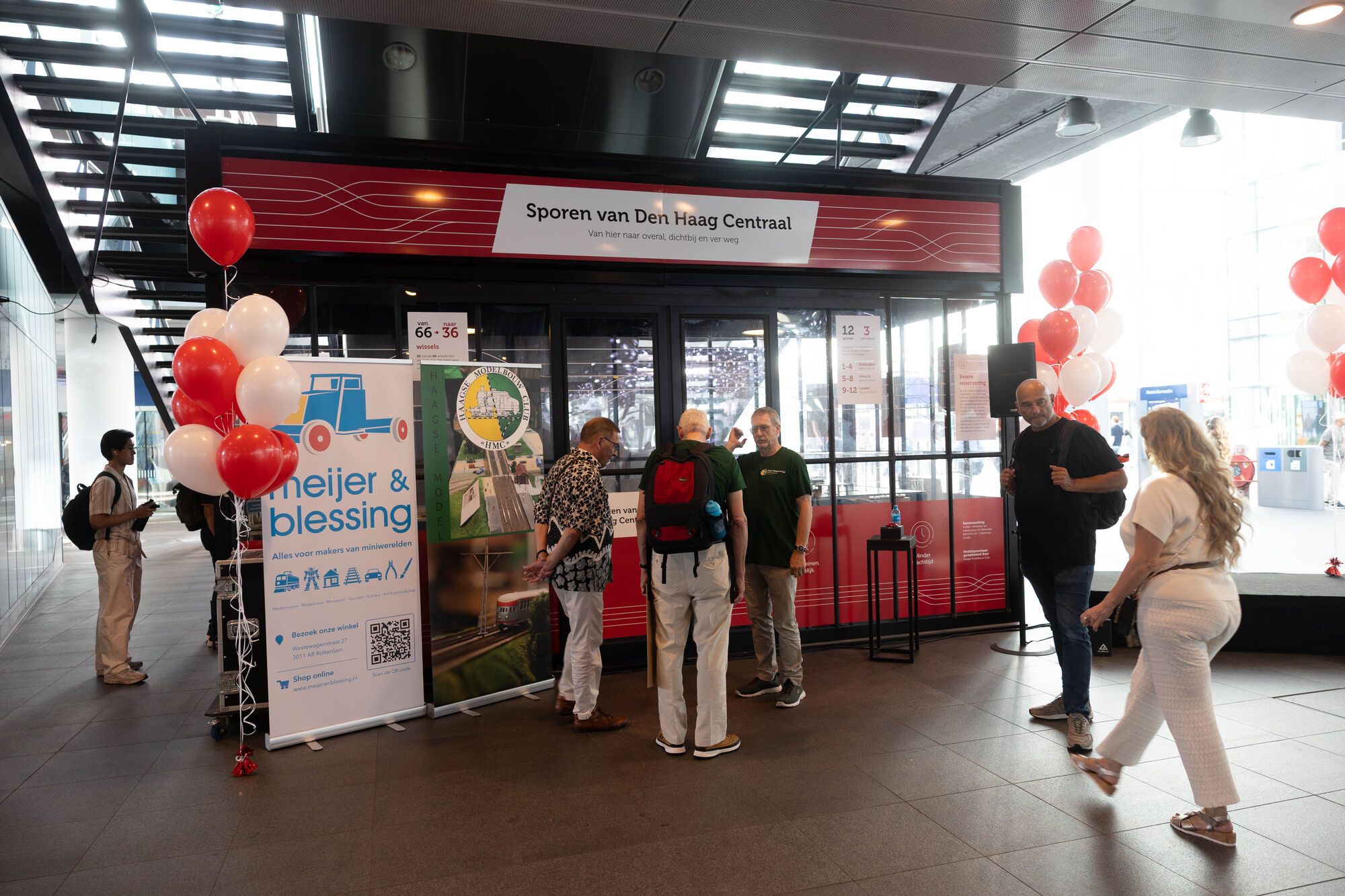 Officiële opening van het vernieuwde emplacement van Den Haag Centraal